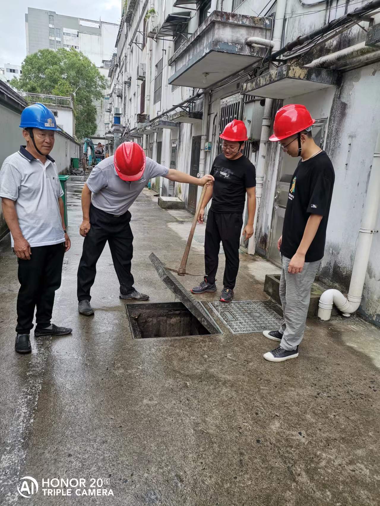 遵守安全生產(chǎn)法，當(dāng)好第一責(zé)任人